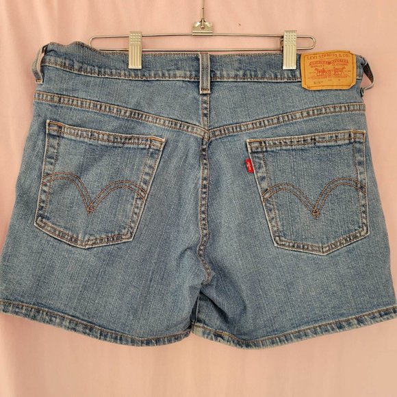 Levi's denim shorts - Picture 1 of 5